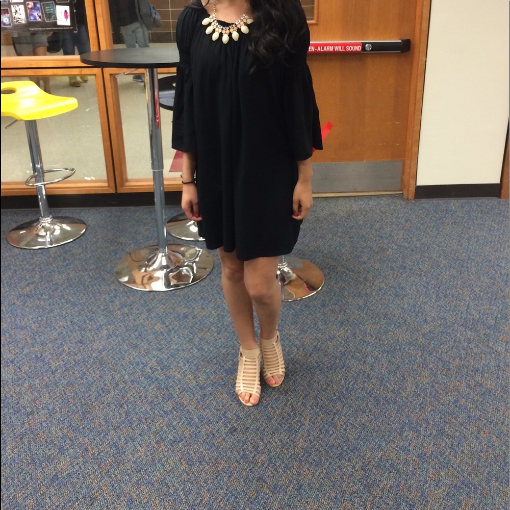 Forever 21 Flowy Over the Shoulder Dress